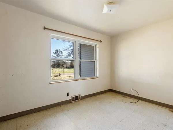 $179,900 | 12213 200th Street, Wadena, MN 56482