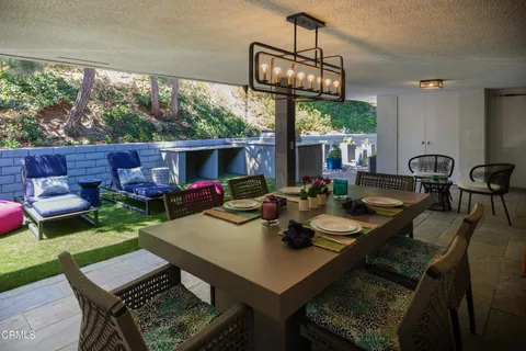 $2,450,000 | 3351 Country Club Drive, Glendale, CA 91208