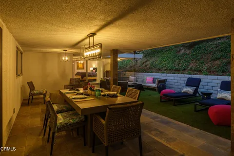 $2,450,000 | 3351 Country Club Drive, Glendale, CA 91208