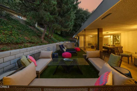 $2,450,000 | 3351 Country Club Drive, Glendale, CA 91208