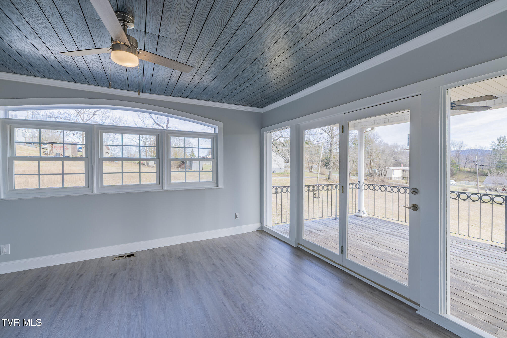 194 Sparks Road Johnson City, TN 37601 - Photo 8 of 65 1R9A2091-HDR
