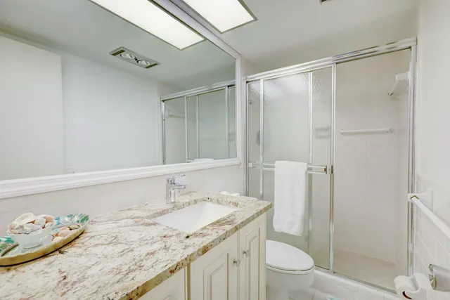 $5,500 | 50 Celestial Way, Unit 8E, Juno Beach, FL 33408