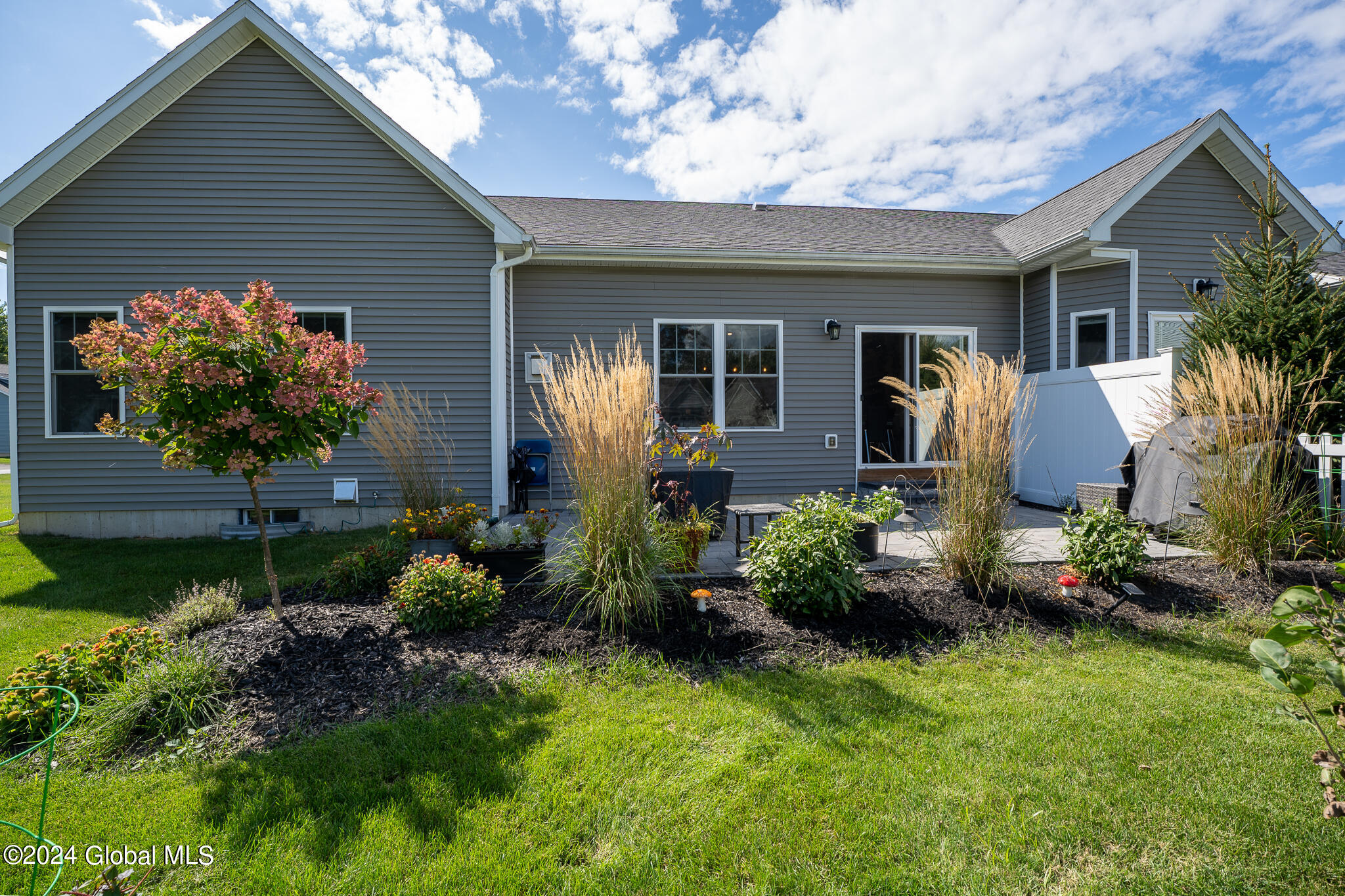 24 David Drive Bethlehem, NY 12077 - Photo 32 of 35 35