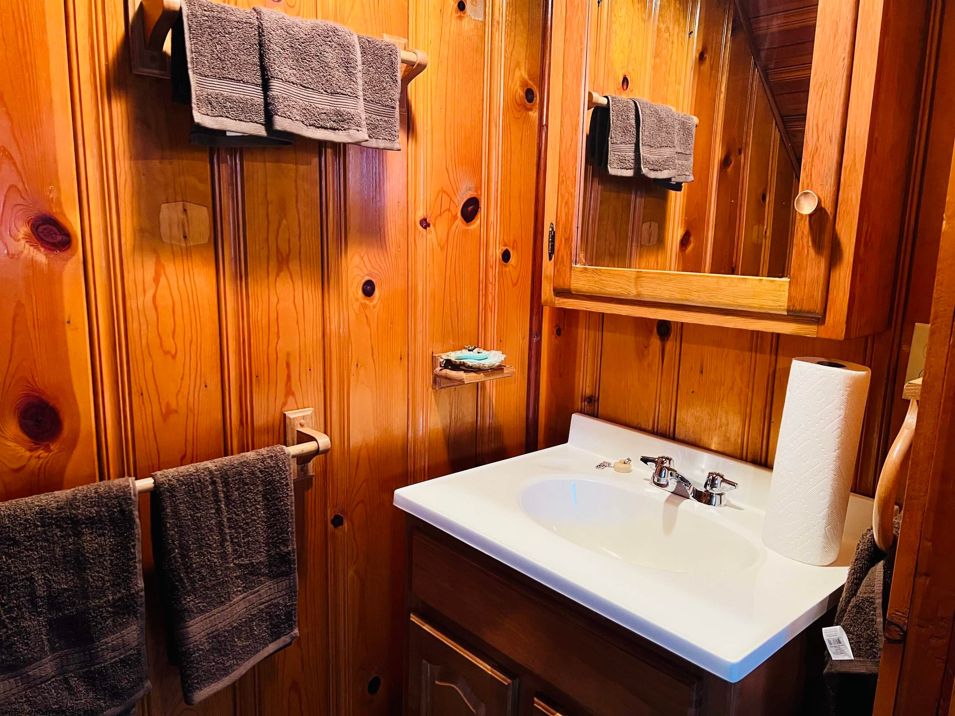 113 Hallhurst Road Fairmont, WV 26554 - Photo 19 of 23 Gallery Image 19
