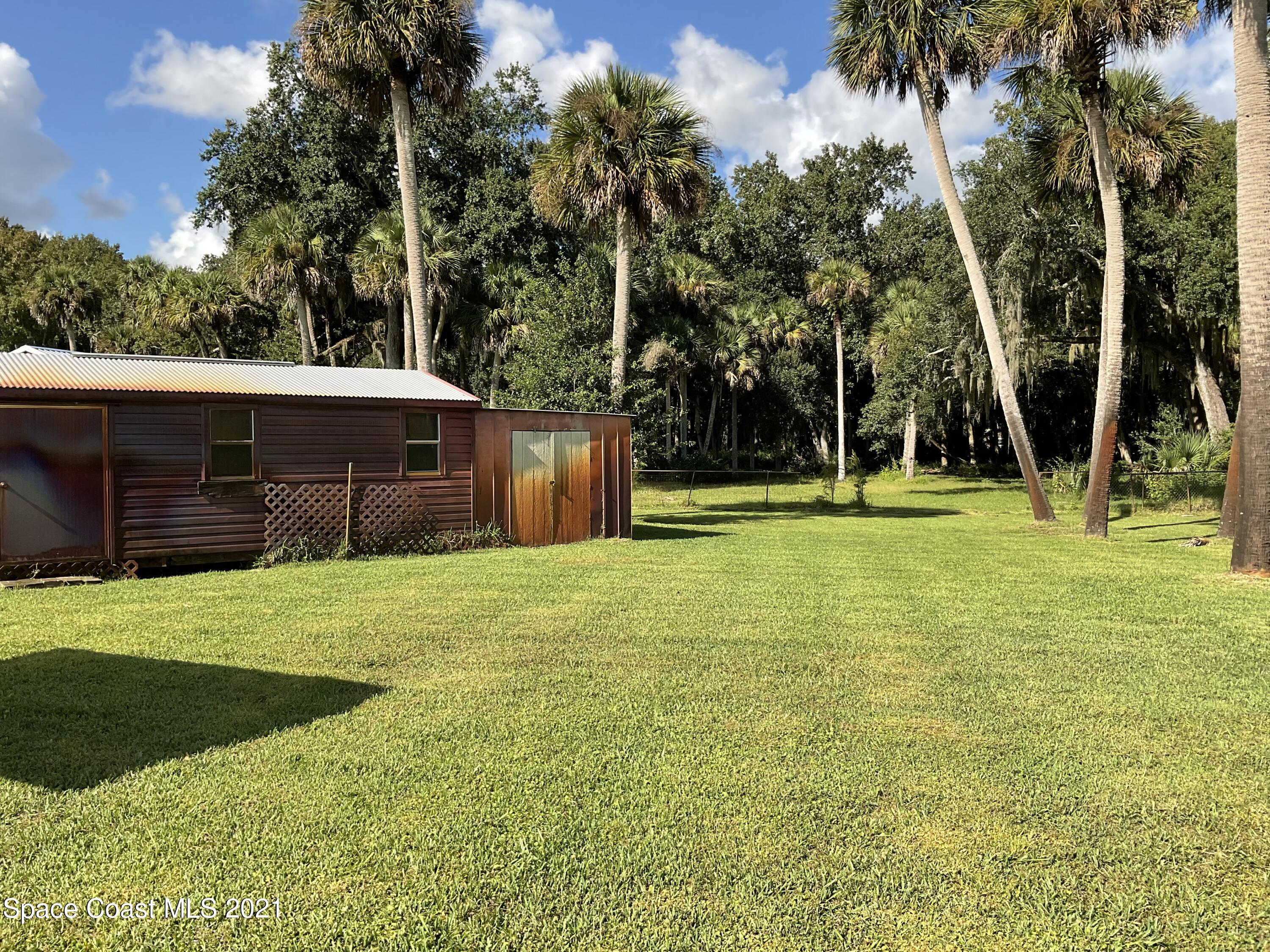 2580 Tammy Drive Mims, FL 32754 - Photo 37 of 47 a view of a backyard