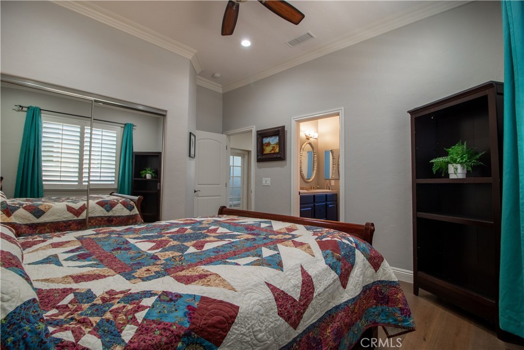 33699 Spring Brook Circle Temecula, CA 92592 - Photo 10 of 46