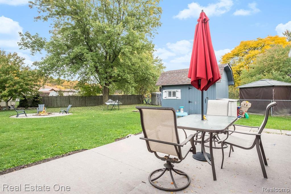 501 Meadowlake Road Canton, MI 48188 - Photo 28 of 36