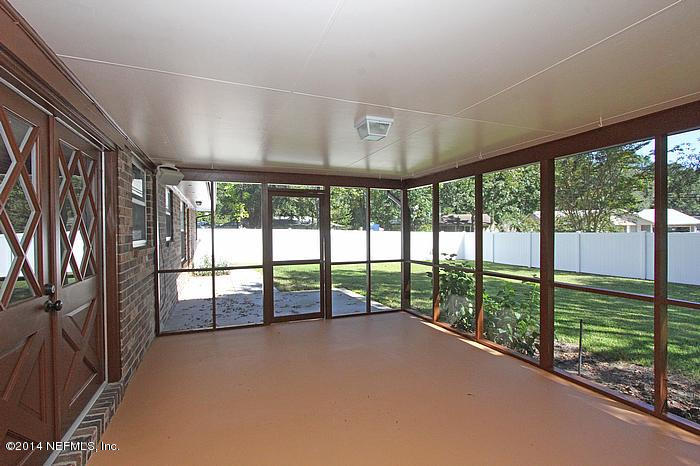 117 Vanderford Road North Orange Park, FL 32073 - Photo 18 of 23 Screened Porch