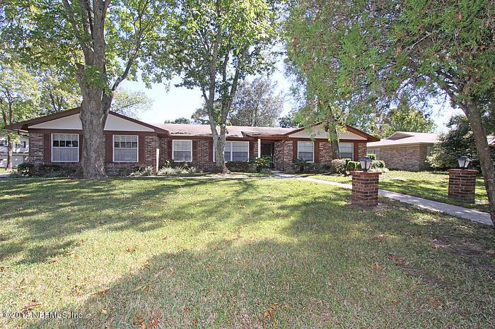 117 Vanderford Road North Orange Park, FL 32073 - Photo 2 of 23 Front yard