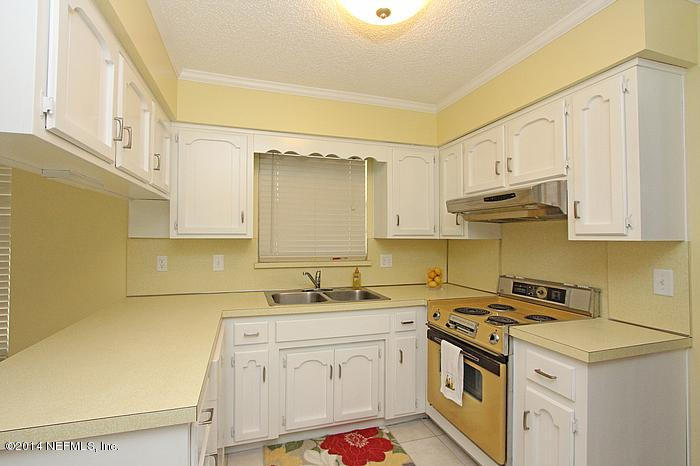 117 Vanderford Road North Orange Park, FL 32073 - Photo 7 of 23 Kitchen