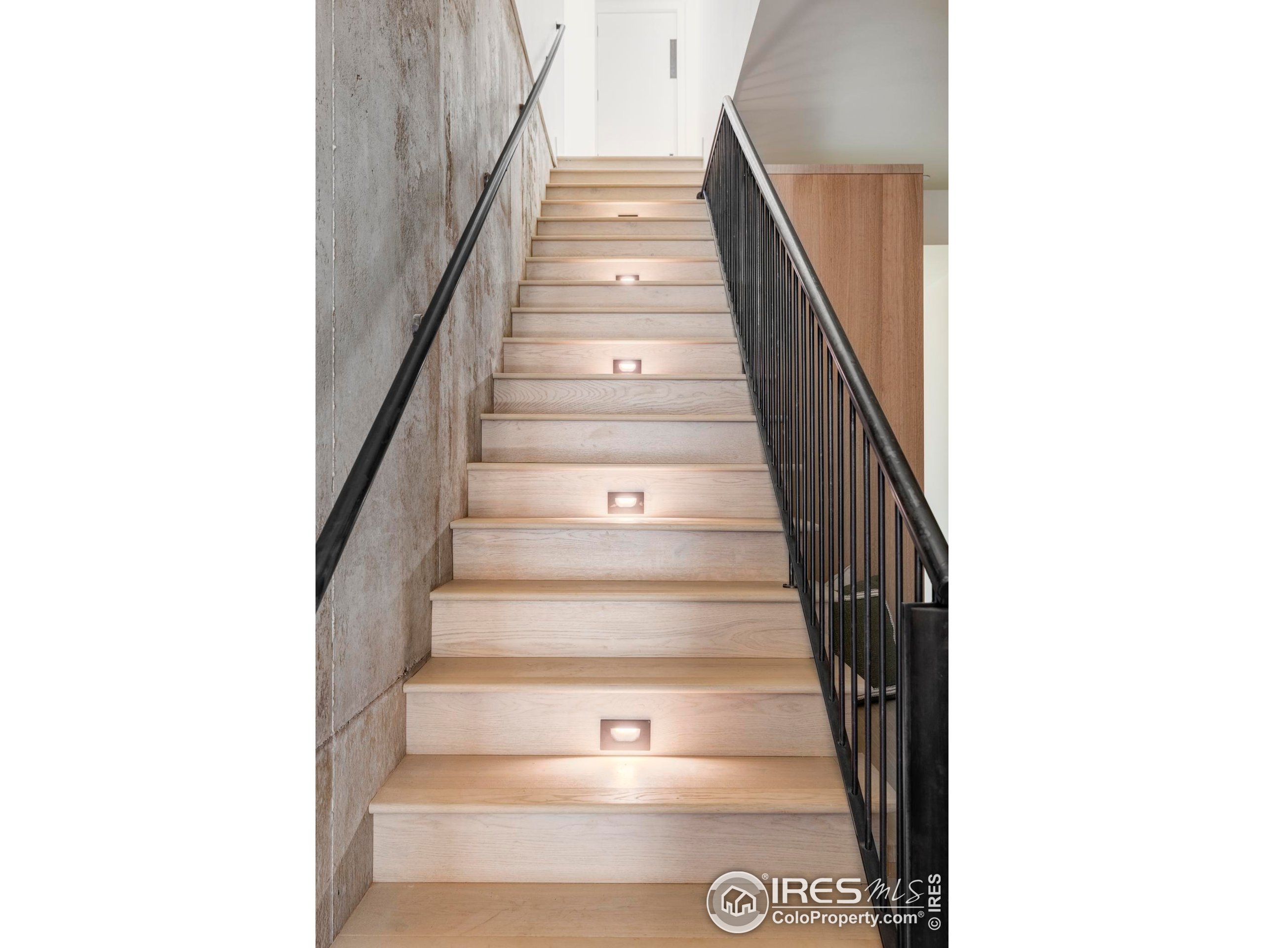 1575 Linden Drive Boulder, CO 80304 - Photo 17 of 39 a view of entryway