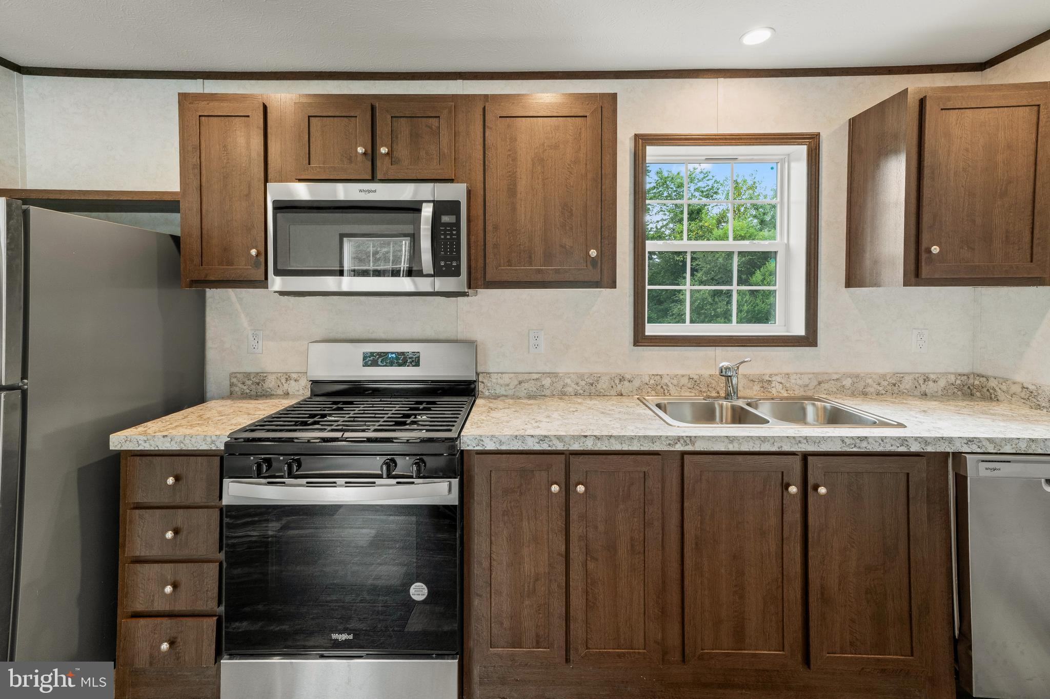 1920 South Delsea Drive, Unit 21 Vineland, NJ 08360 - Photo 11 of 22 Kitchen