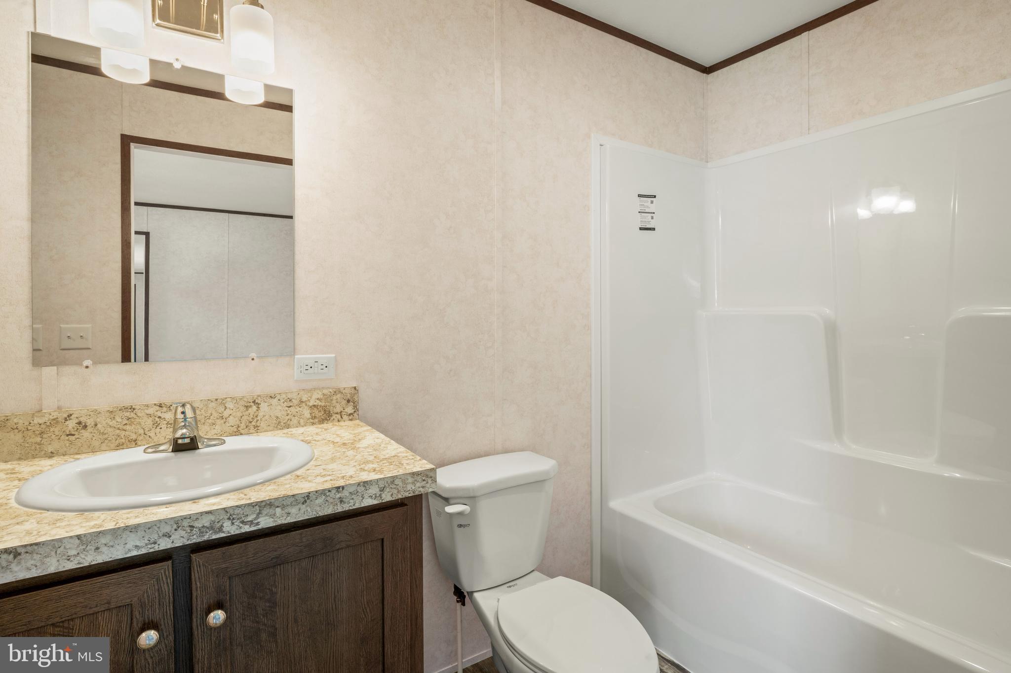 1920 South Delsea Drive, Unit 21 Vineland, NJ 08360 - Photo 18 of 22 Primary Full Bathroom
