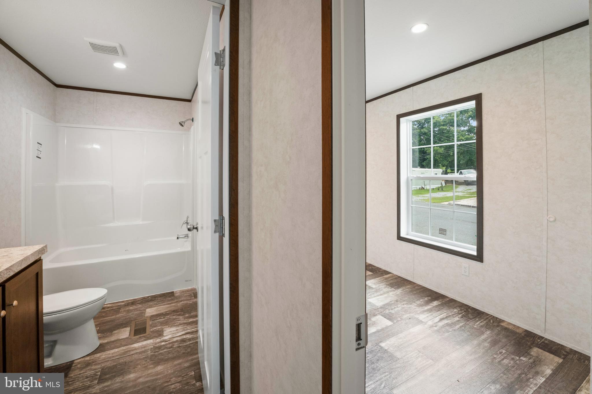 1920 South Delsea Drive, Unit 21 Vineland, NJ 08360 - Photo 19 of 22 Hallway