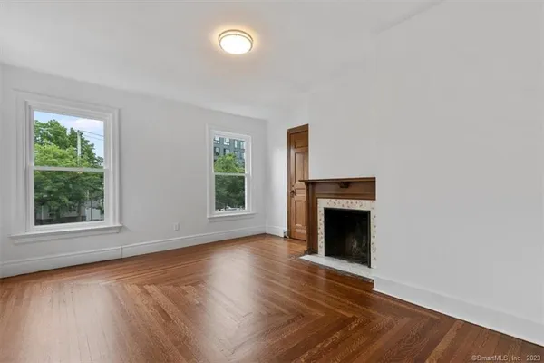 $8,000 | 131 Dwight Street, Unit 1, New Haven, CT 06511