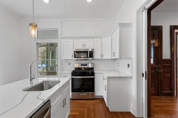 $8,000 | 131 Dwight Street, Unit 1, New Haven, CT 06511