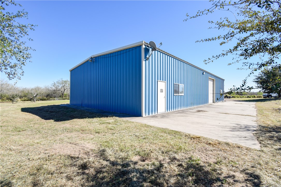 23250 County Road 1038 Mathis, TX 78368 - Photo 10 of 40 1530 patio