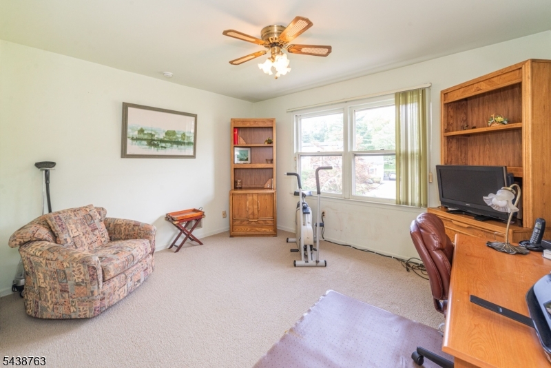 9 Puddingstone Way Florham Park, NJ 07932 - Photo 23 of 42