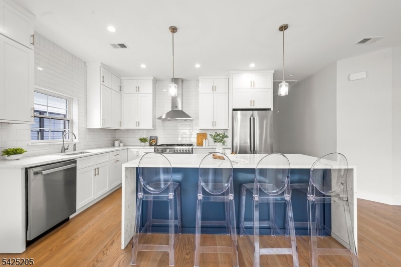 404 Rutgers Avenue Hillside, NJ 07205 - Photo 15 of 25
