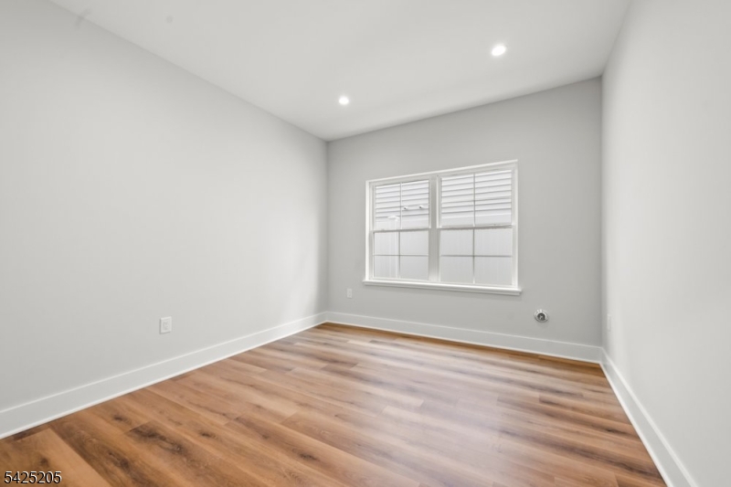 404 Rutgers Avenue Hillside, NJ 07205 - Photo 22 of 25