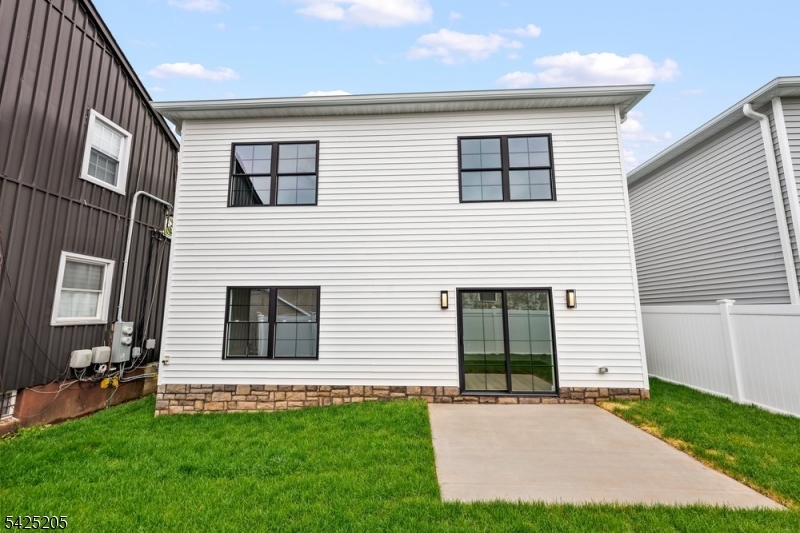 404 Rutgers Avenue Hillside, NJ 07205 - Photo 24 of 25