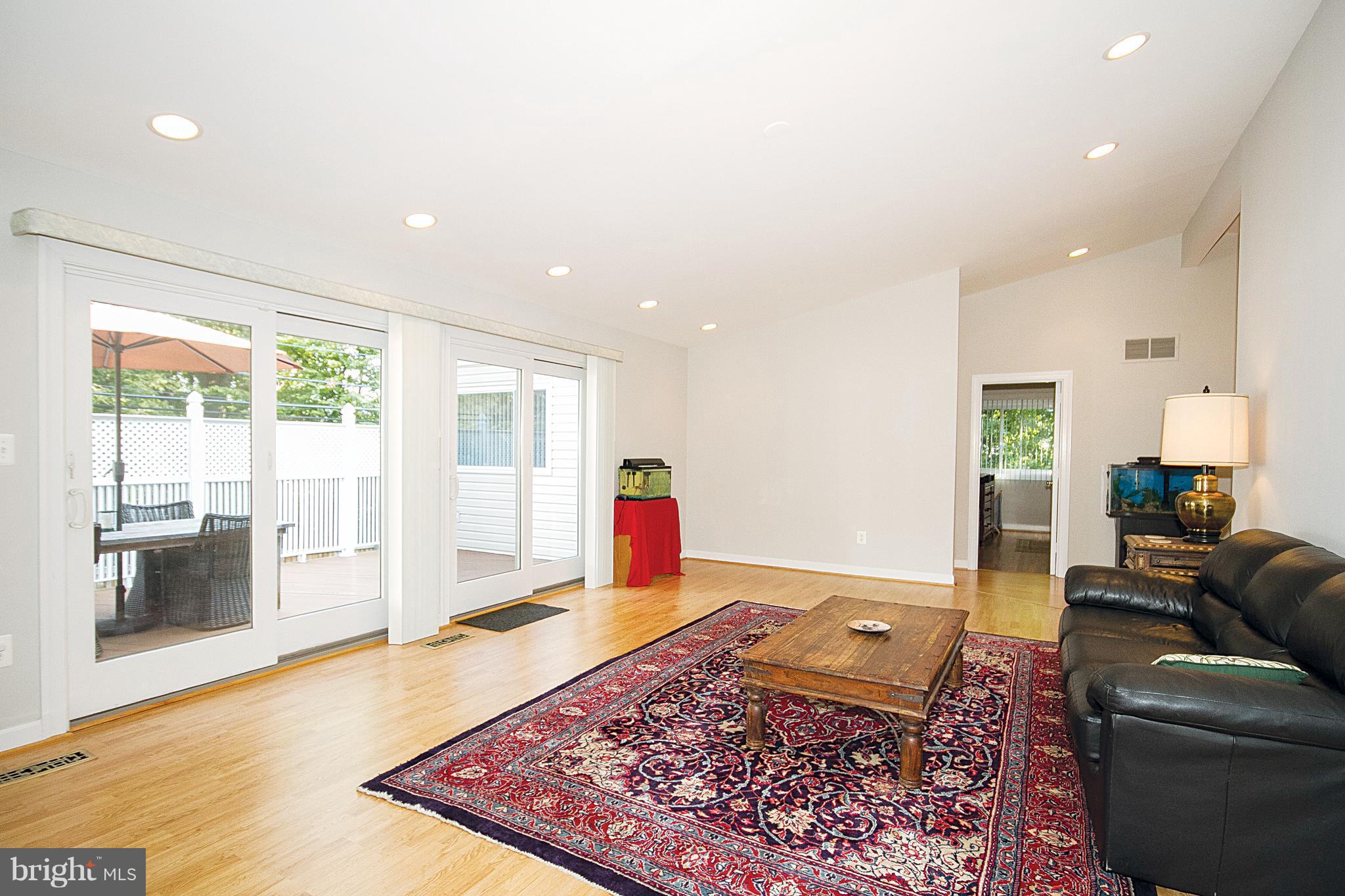 1820 Greenberry Road Baltimore, MD 21209 - Photo 12 of 30 Family Room! Great Space!!