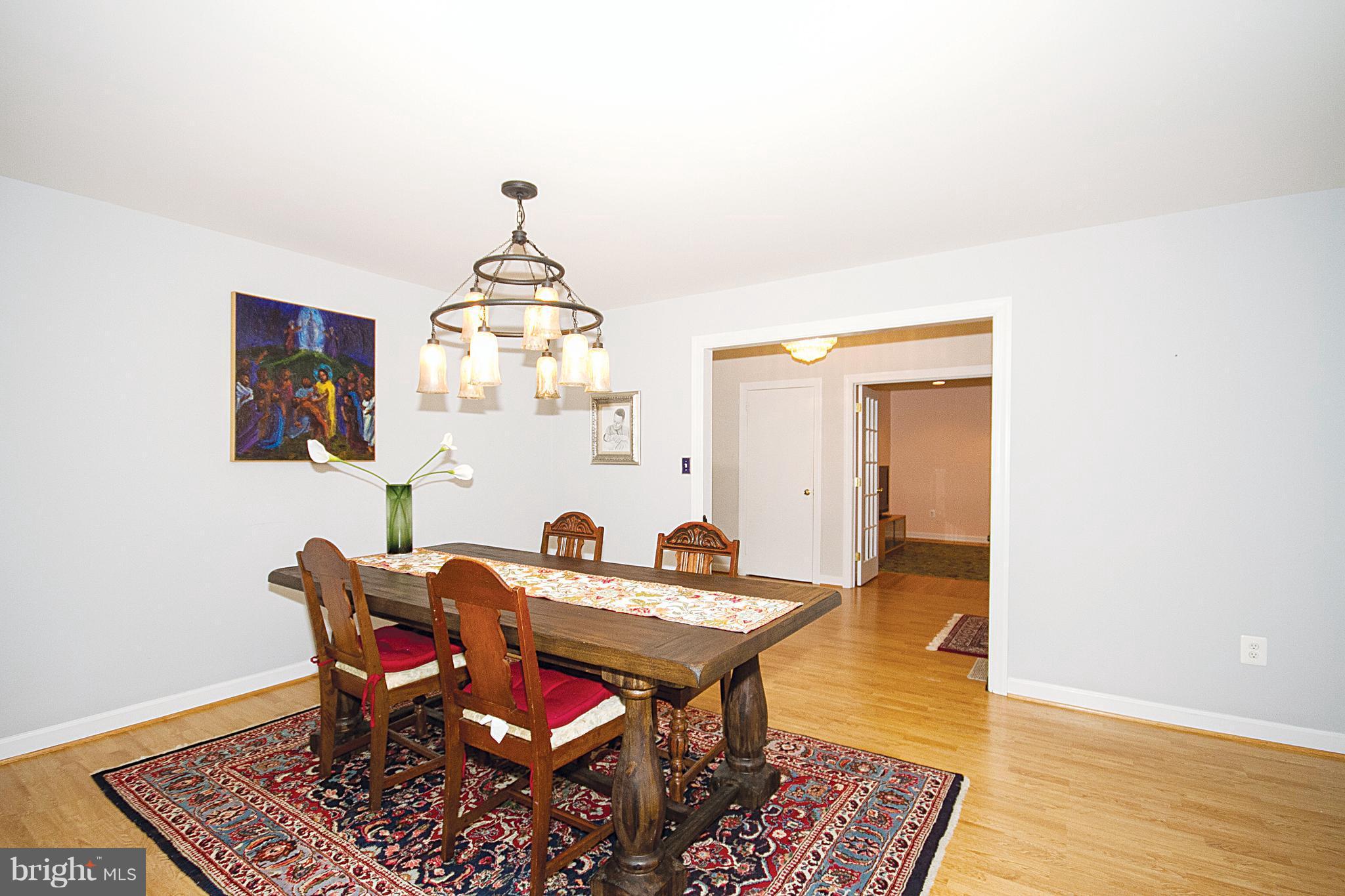 1820 Greenberry Road Baltimore, MD 21209 - Photo 6 of 30 Dinner Party's Delight