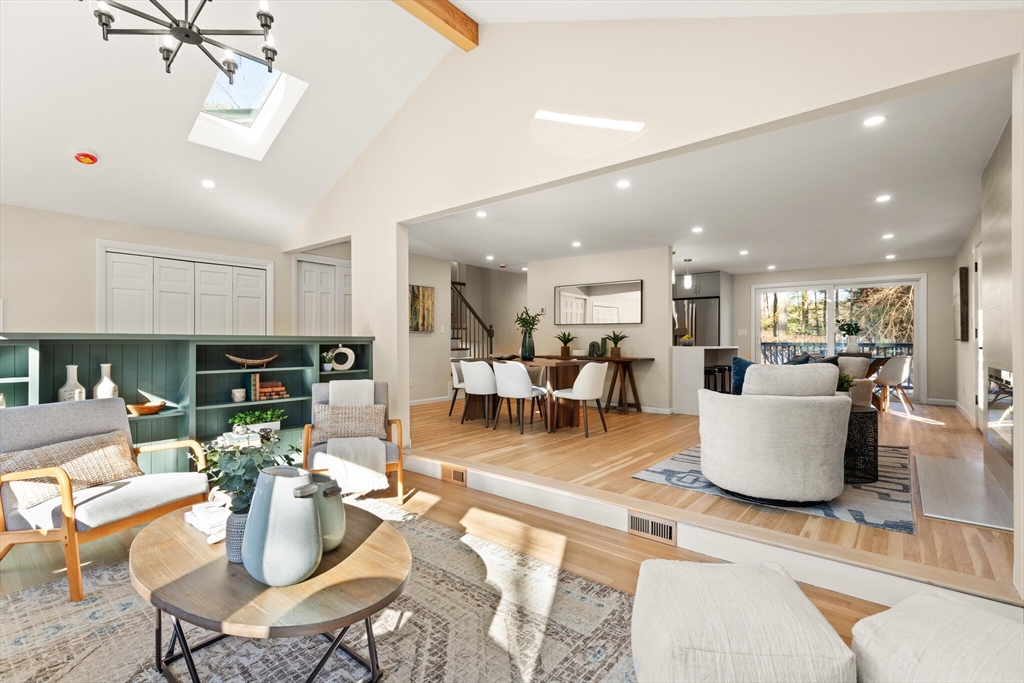 12 Hickory Road Sudbury, MA 01776 - Photo 8 of 40 Gallery Image 8