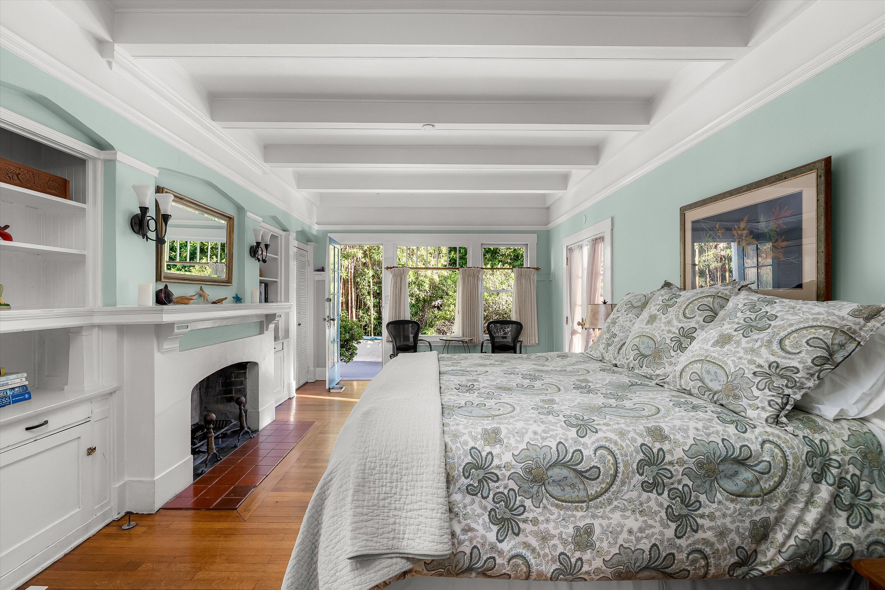 118 Chapala Street Santa Barbara, CA 93101 - Photo 4 of 46 a living room with furniture and a fireplace
