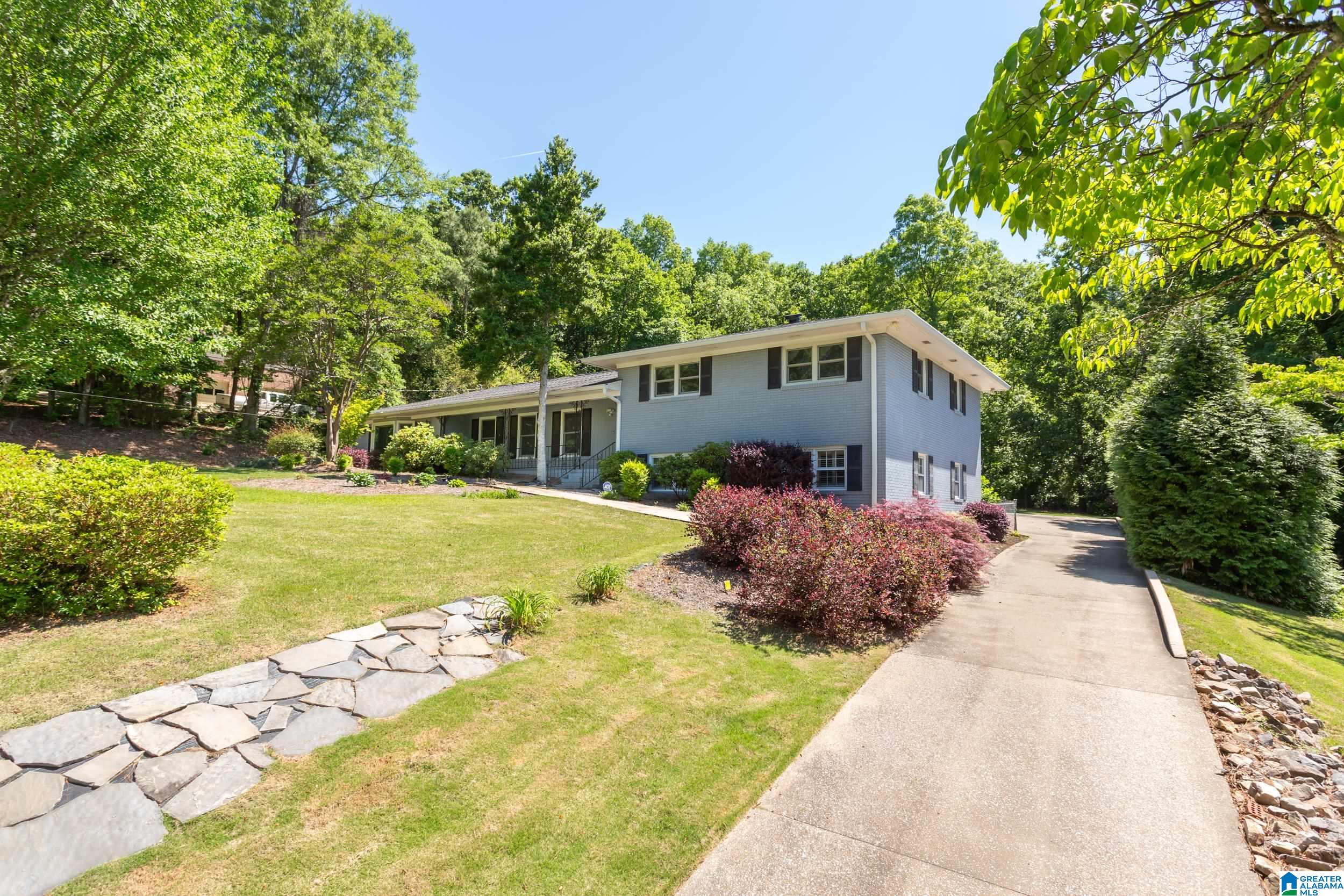 605 Crestview Road Anniston, AL 36207 - Photo 2 of 44