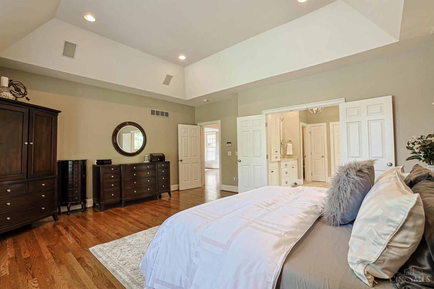 7940 Shawnee Run Road Cincinnati, OH 45243 - Photo 27 of 73 Gallery Image 27