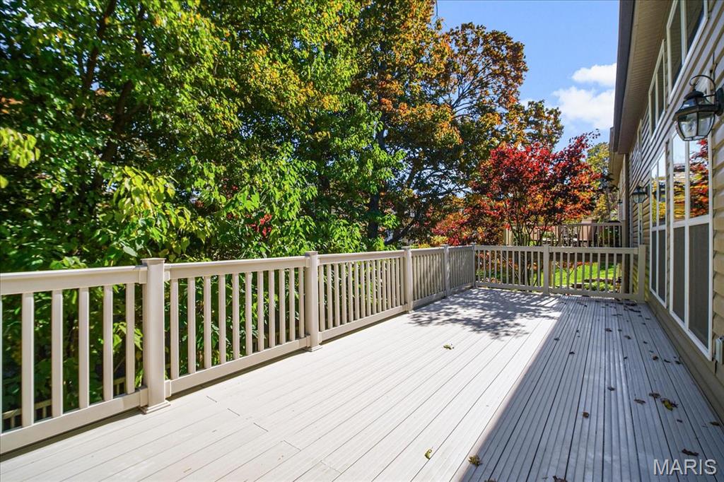 23 Sappington Villa Court St. Louis, MO 63126 - Photo 33 of 43