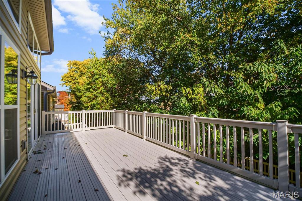 23 Sappington Villa Court St. Louis, MO 63126 - Photo 34 of 43