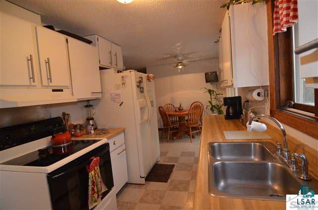 6670 County Rd F Lake Nebagamon, WI 54849 - Photo 2 of 25 Kitchen