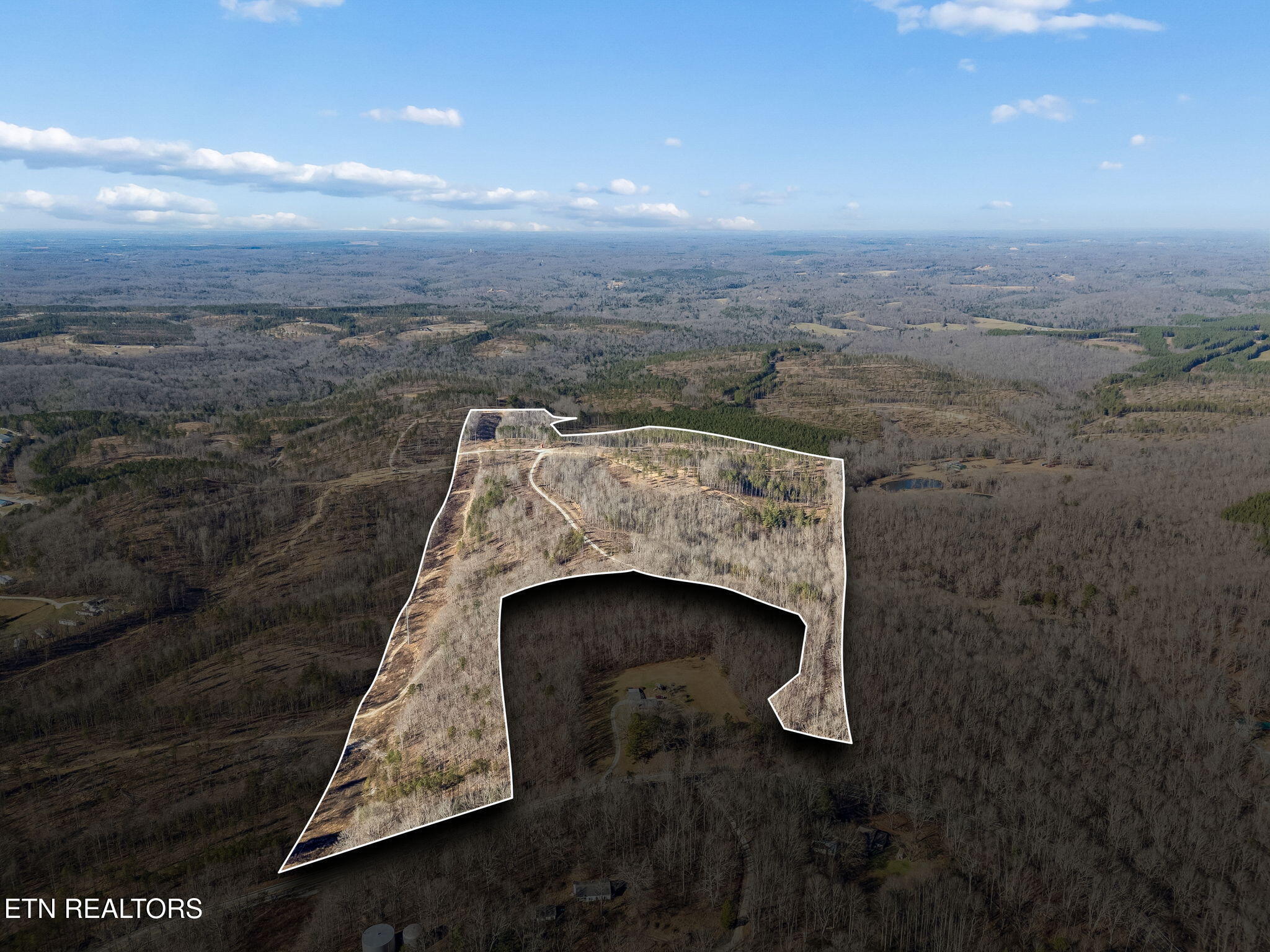 27 Sr Sunbright, TN 37872 - Photo 3 of 29 3-Tract 38 - 002 (2)