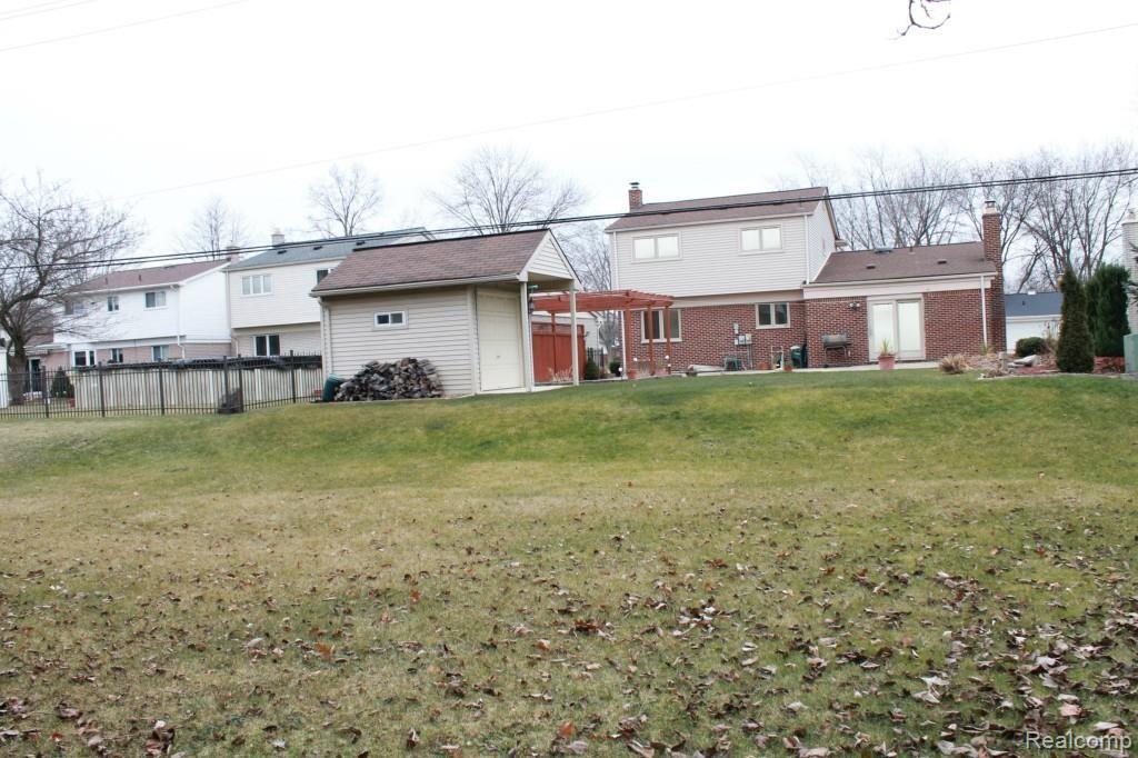19416 Coachwood Road Riverview, MI 48193 - Photo 29 of 31 IMG_0338.jpg