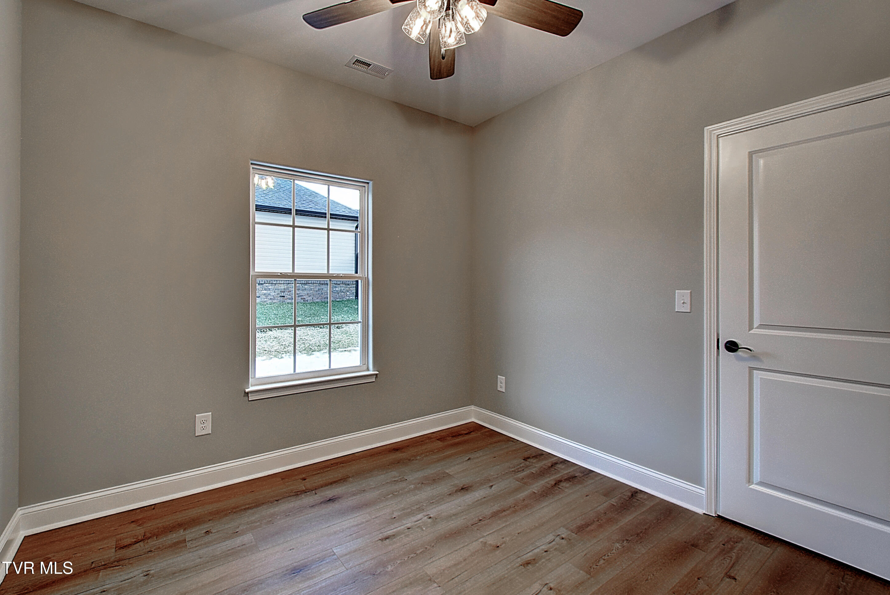 121 Ervin Loop Erwin, TN 37650 - Photo 21 of 29 DSC_0334And8more