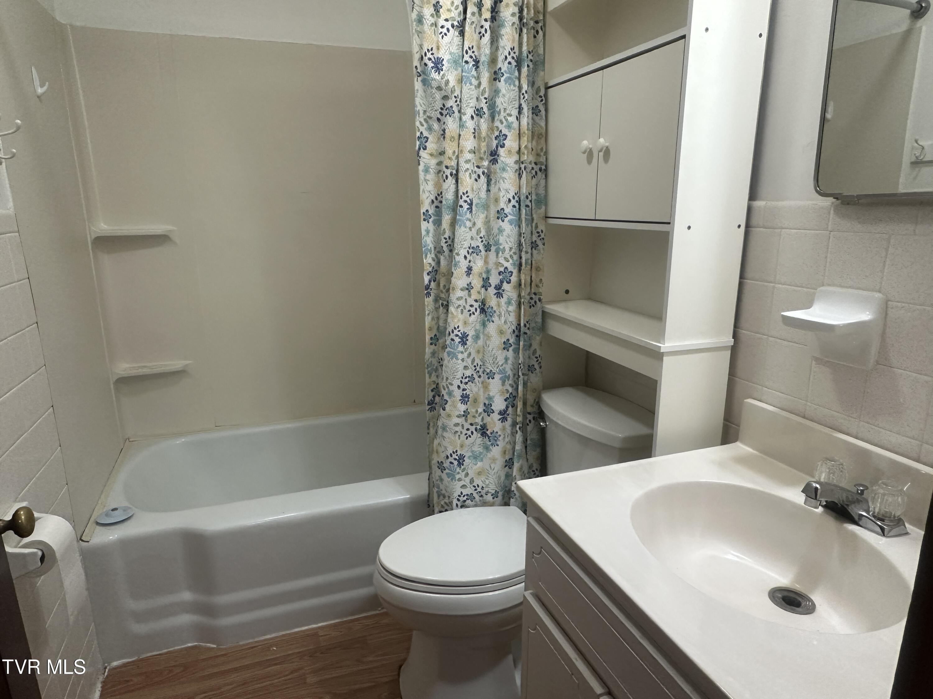 6765 Warrensburg Road Mosheim, TN 37818 - Photo 13 of 22 IMG_3558