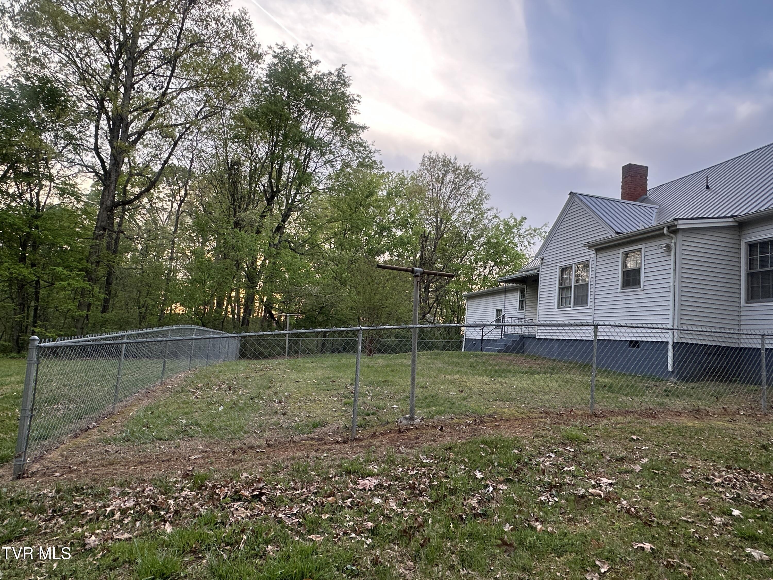 6765 Warrensburg Road Mosheim, TN 37818 - Photo 17 of 22 IMG_3564