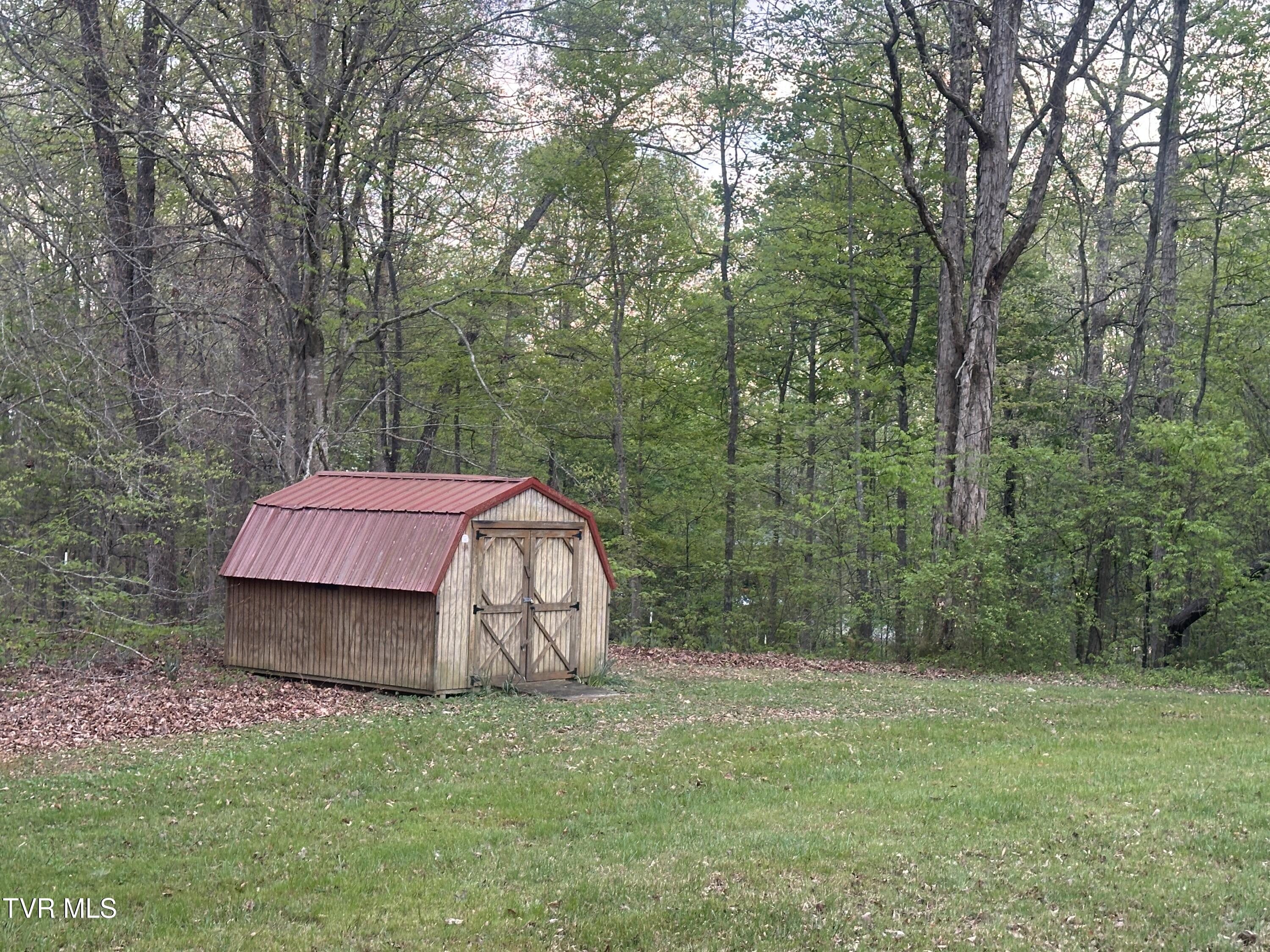 6765 Warrensburg Road Mosheim, TN 37818 - Photo 18 of 22 IMG_3563