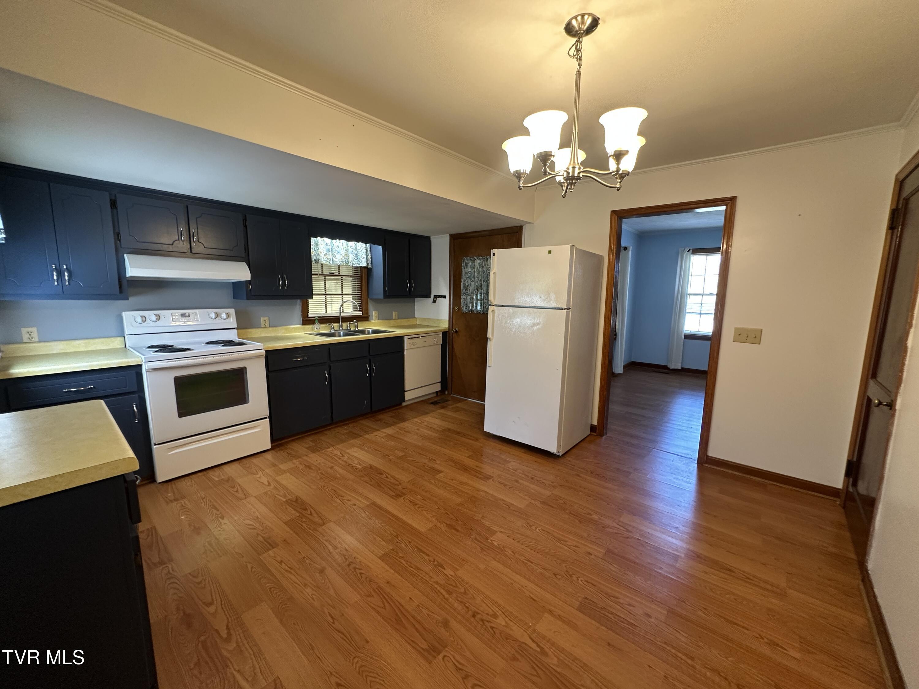 6765 Warrensburg Road Mosheim, TN 37818 - Photo 8 of 22 IMG_3475