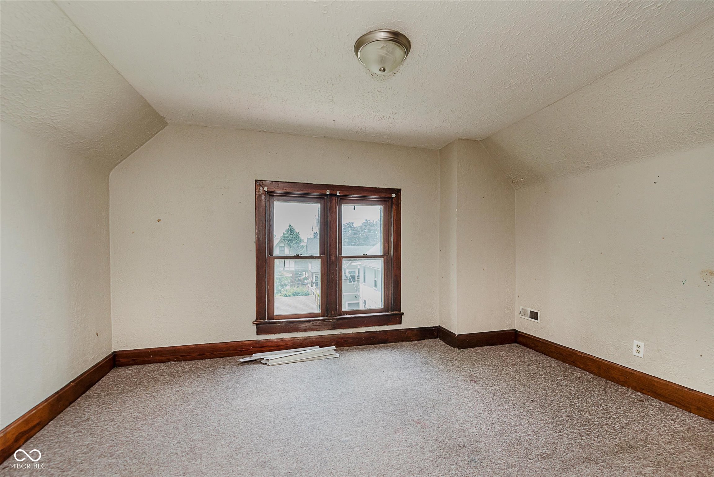 2060 Central Avenue Indianapolis, IN 46202 - Photo 21 of 33