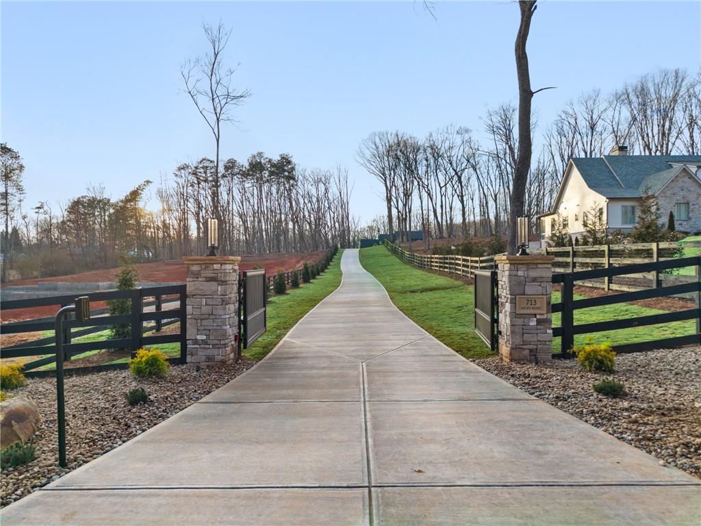 713 Hicks Road Canton, GA 30115 - Photo 13 of 104