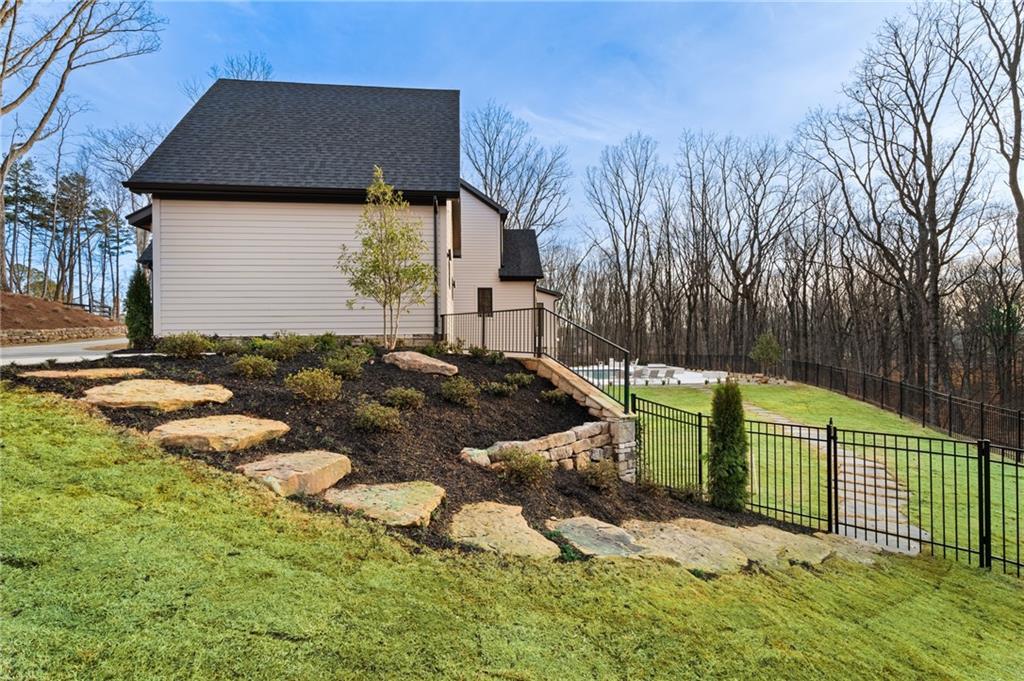 713 Hicks Road Canton, GA 30115 - Photo 10 of 104