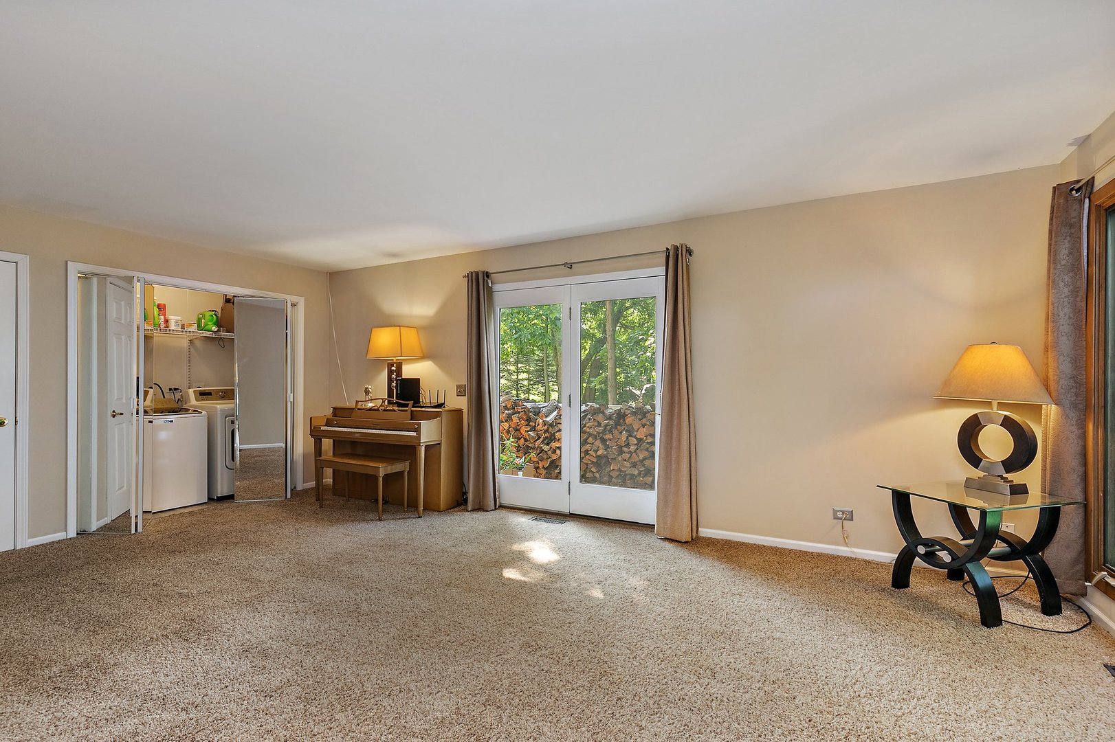 5305 North Ridgeway Road Ringwood, IL 60072 - Photo 16 of 27 a view of a livingroom with furniture and a window