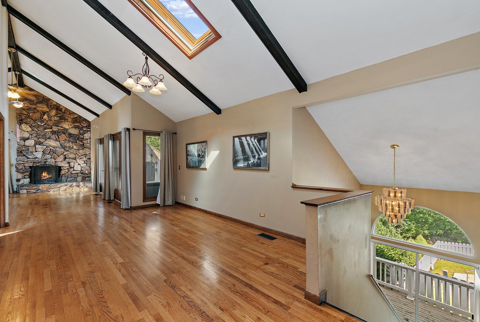 5305 North Ridgeway Road Ringwood, IL 60072 - Photo 4 of 27 a view of entryway and hall with wooden floor