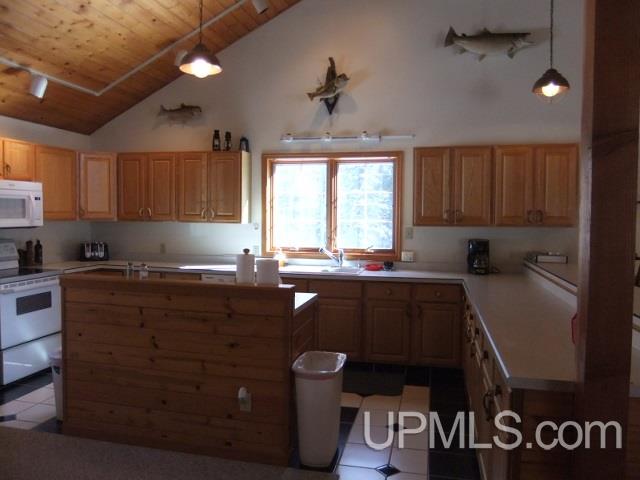 13505 East Shore Road Bergland, MI 49910 - Photo 12 of 31