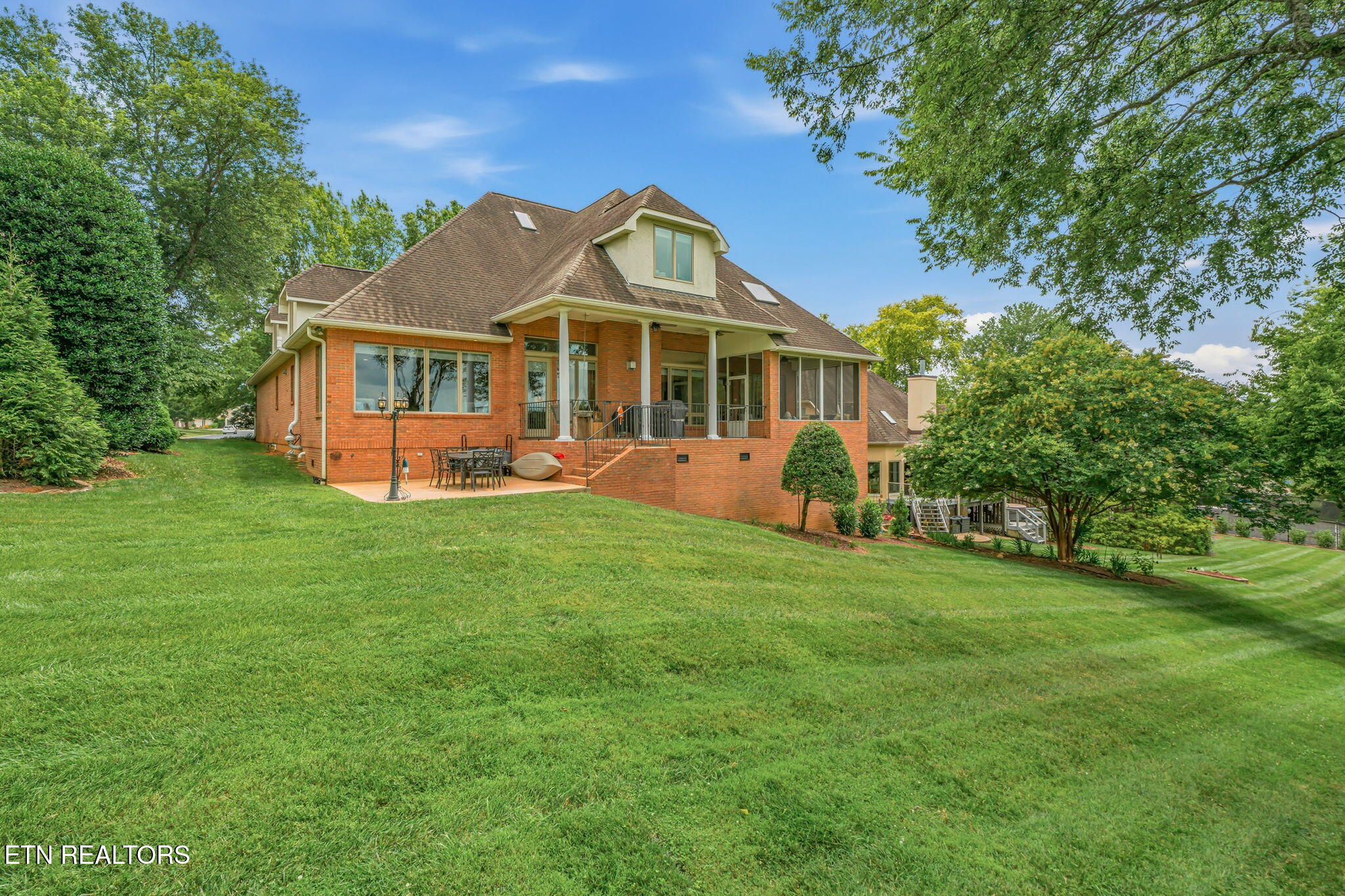 9627 Mariners Point Knoxville, TN 37922 - Photo 20 of 60 14-web-or-mls-9627 Mariners Point-13