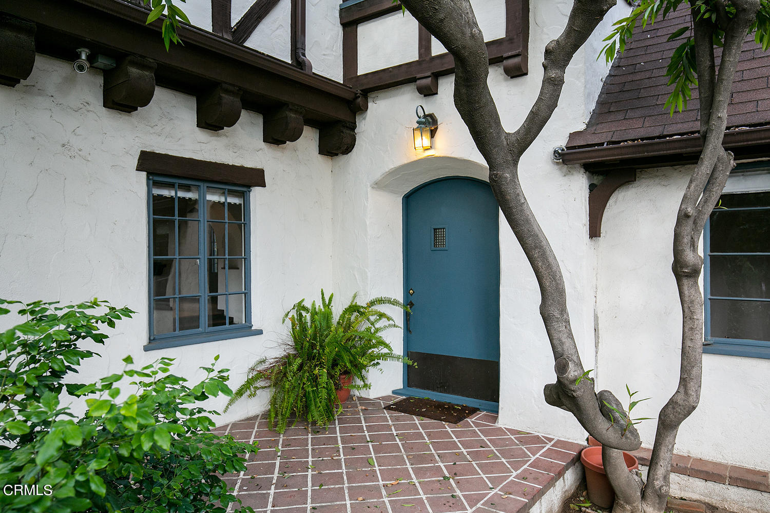 457 East Altadena Drive Altadena, CA 91001 - Photo 2 of 24 457 E Altadena Dr 002-mls