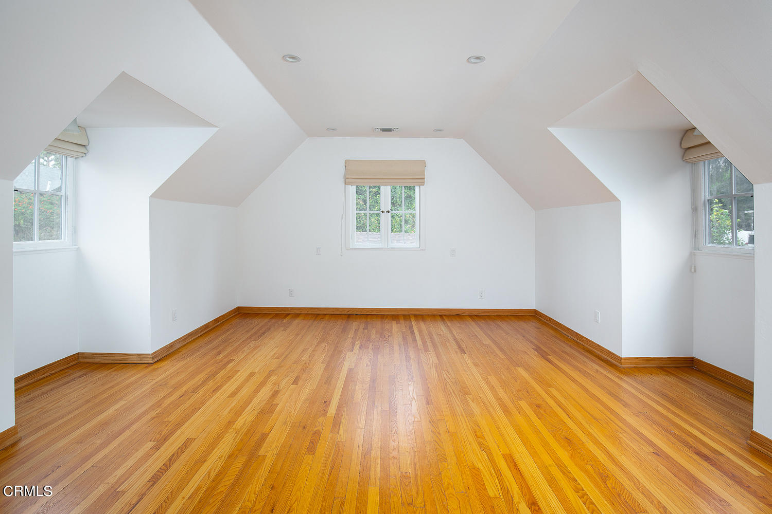 457 East Altadena Drive Altadena, CA 91001 - Photo 16 of 24 457 E Altadena Dr 016-mls